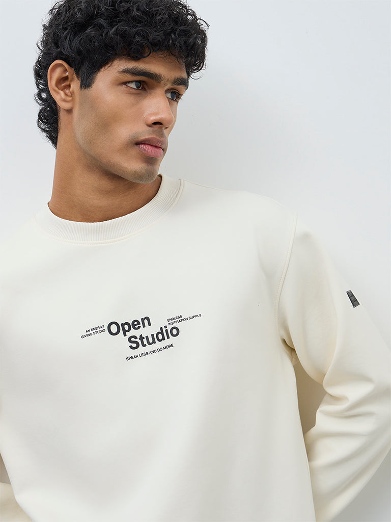 Nuoflexx Off-White Text-Printed Cotton-Blend Relaxed-Fit Sweatshirt