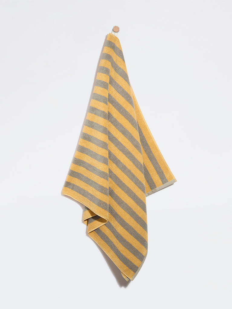 Westside Home Yellow Stripe Pattern Bath Towel