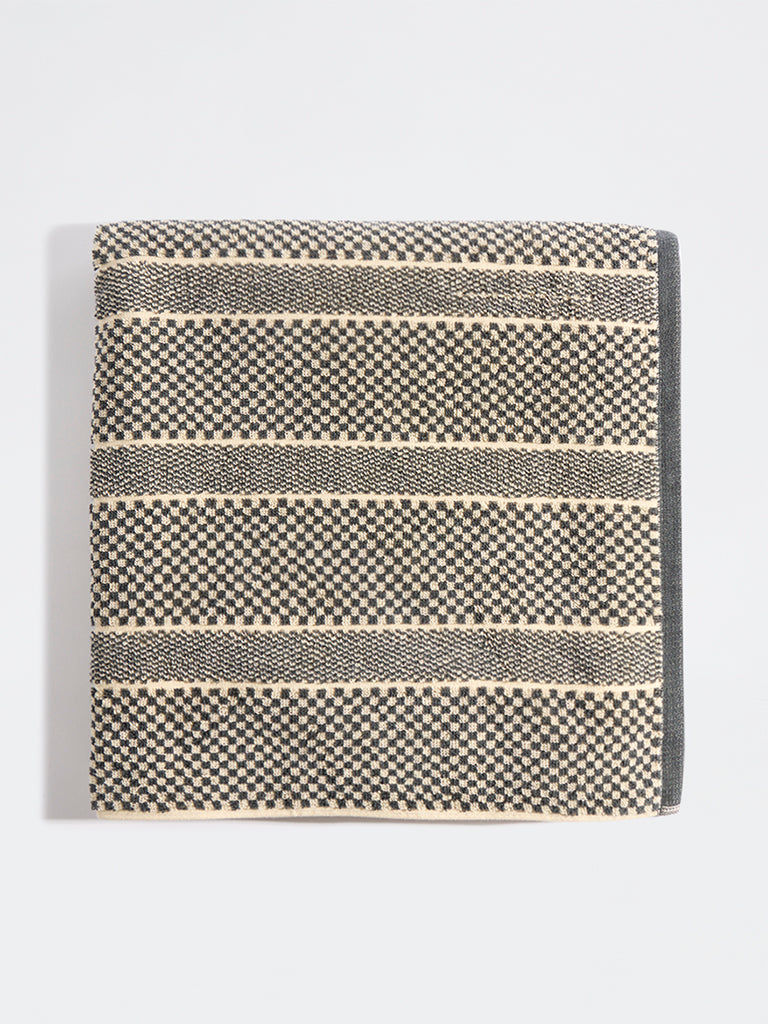 Westside Home Black Popcorn Textured Bath Towel