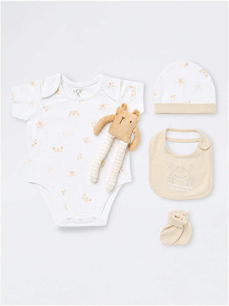 HOP Baby Girls Cream Sea-Life Theme Baby Gift Set - Pack of 8