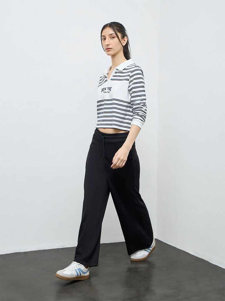 Nuoflexx Black Solid High-Rise Track Pants