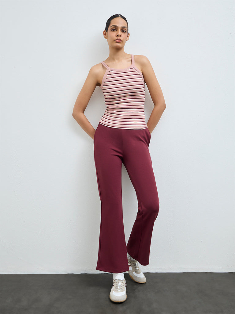 Nuoflexx Burgundy Solid Mid-Rise Yoga Pants