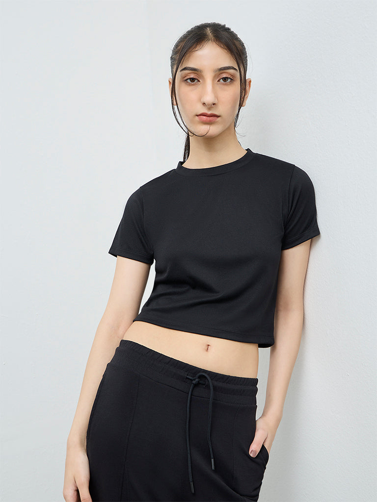 Nuoflexx Black Solid T-Shirt