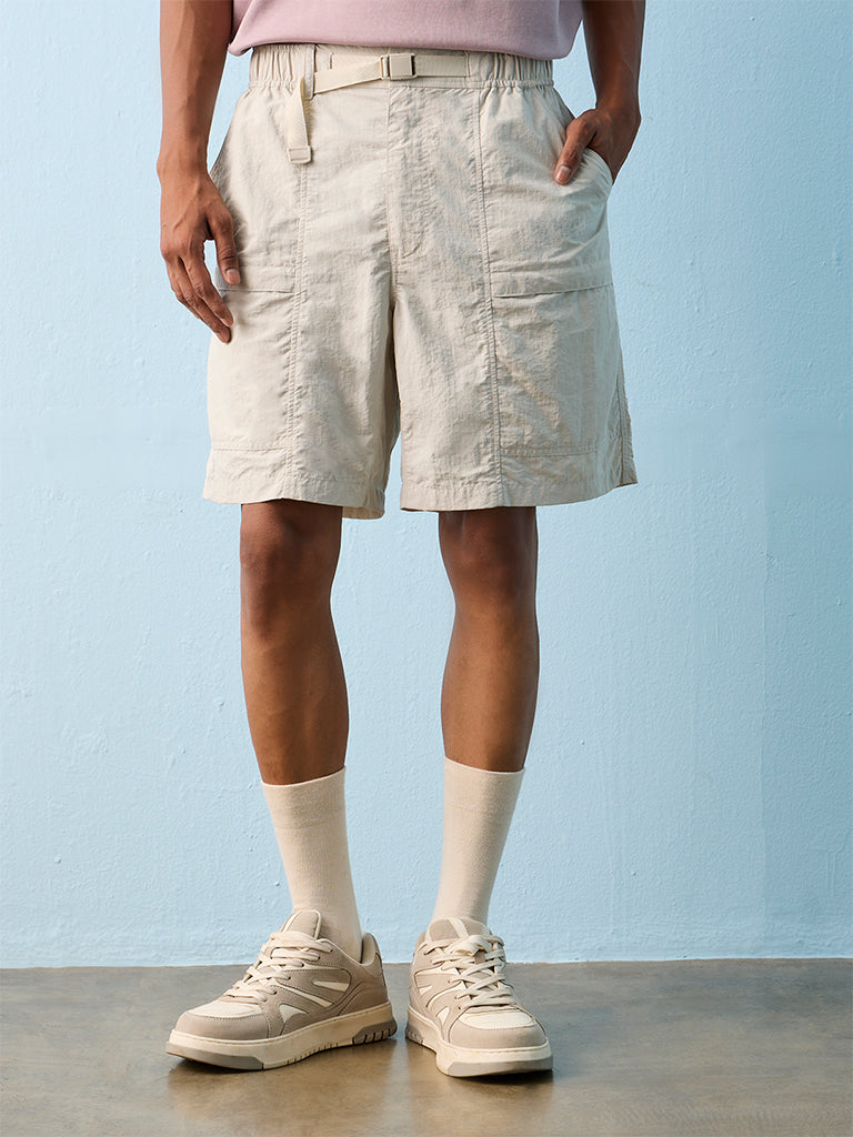 Nuoflexx Off-White Relaxed-Fit Mid-Rise Shorts