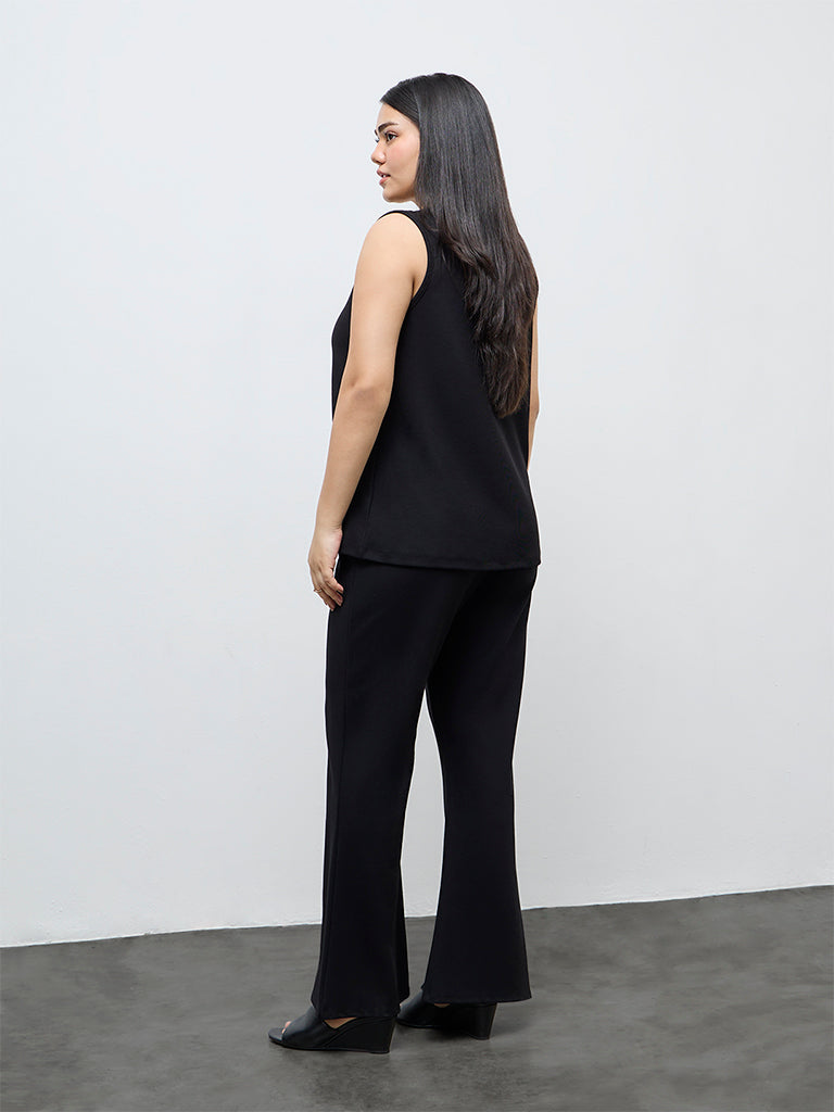 Gia Black Solid Top