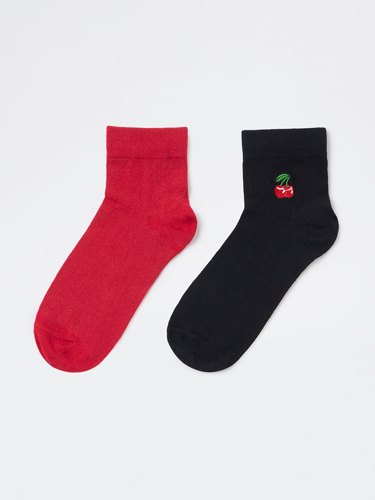 Superstar Black Cherry Design Cotton-Blend Socks - Pack of 2