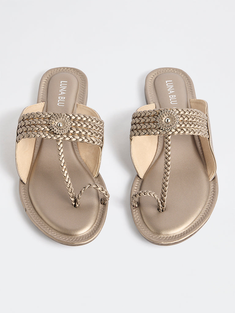 LUNA BLU Light Gold Braided Kolhapuri Sandals