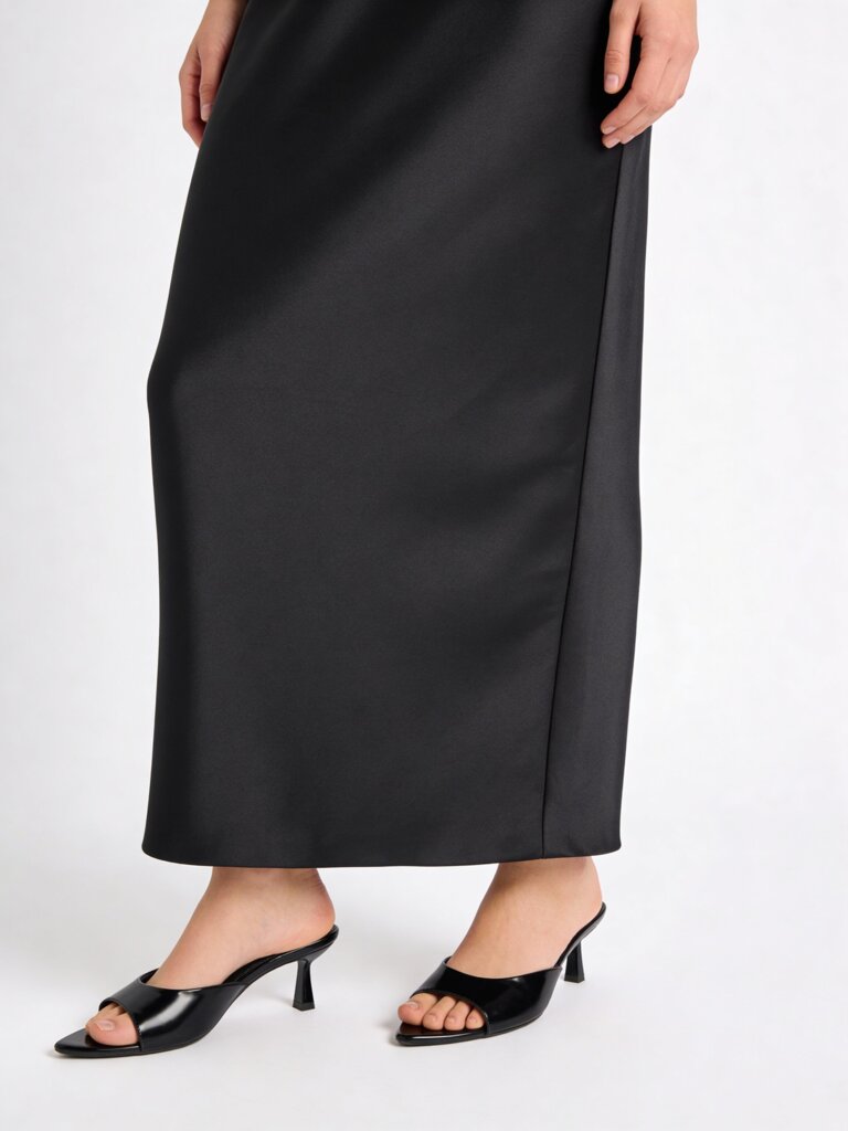 LUNA BLU Black Heel Sandals