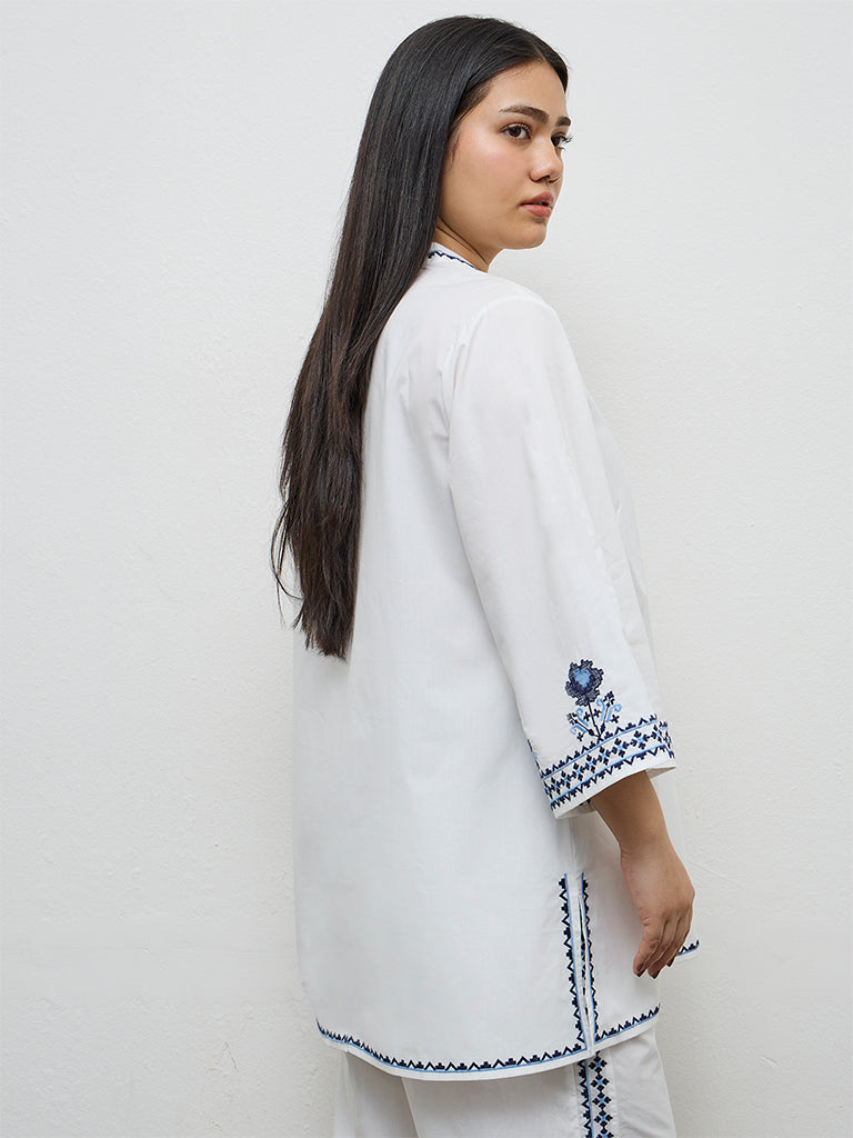 Diza White Embroidered Straight Kurta