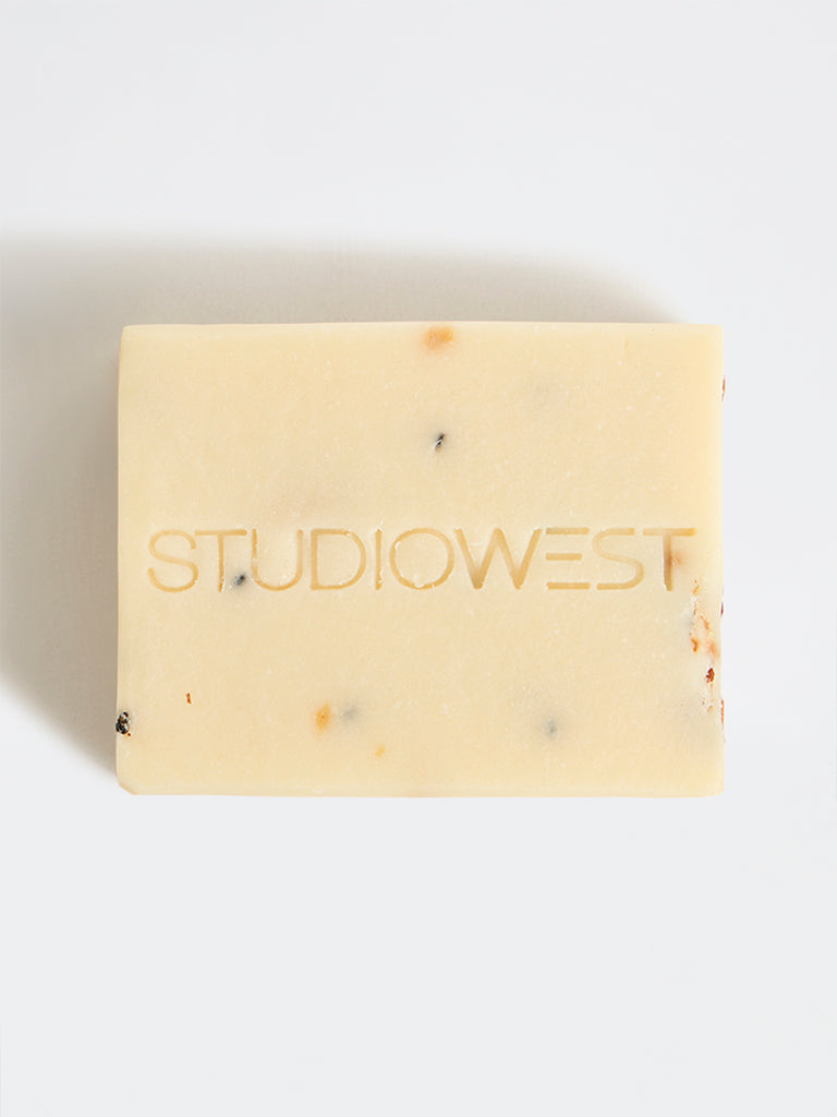 Studiowest Gentle Folk Serenity Studs Kaolin Jasmine Bathing Bar -75 gm
