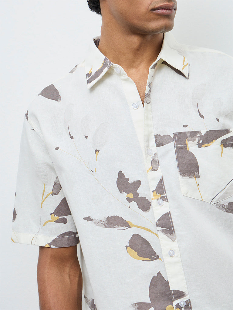 WES Casuals Off-White Printed Relaxed Fit Cotton-Blend Shirt