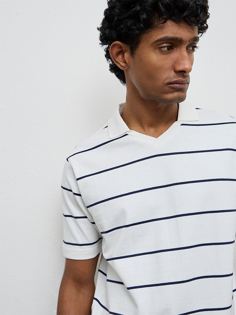 WES Casuals Off-White Striped Relaxed Fit T-Shirt