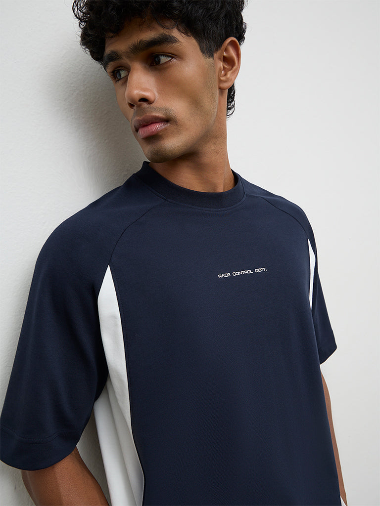 Nuoflexx Navy Stripe-Design Relaxed Fit T-Shirt