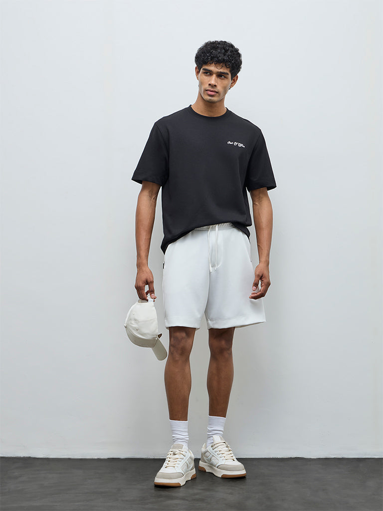 Nuoflexx White Relaxed-Fit Mid-Rise Shorts