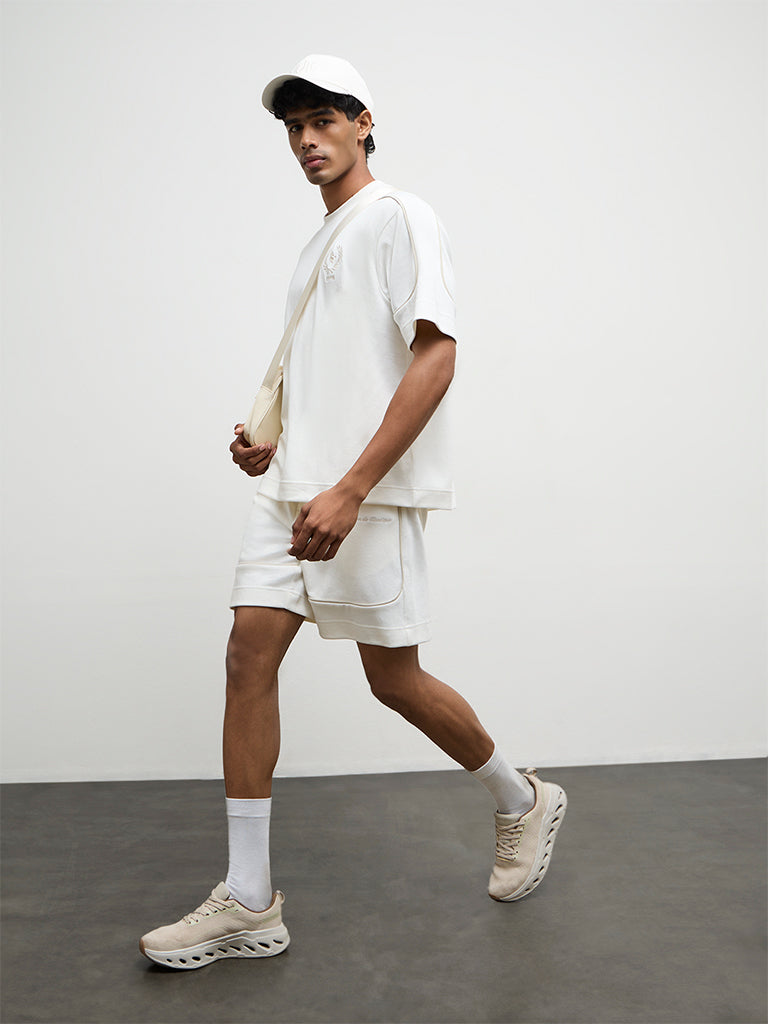 Nuoflexx Off-White Text-Detail Relaxed Fit Mid-Rise Cotton-Blend Shorts