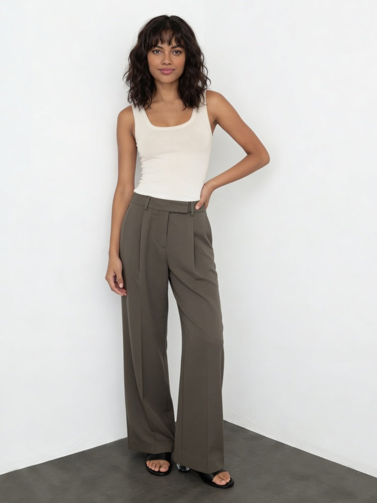Wardrobe Olive Solid High-Rise Trousers