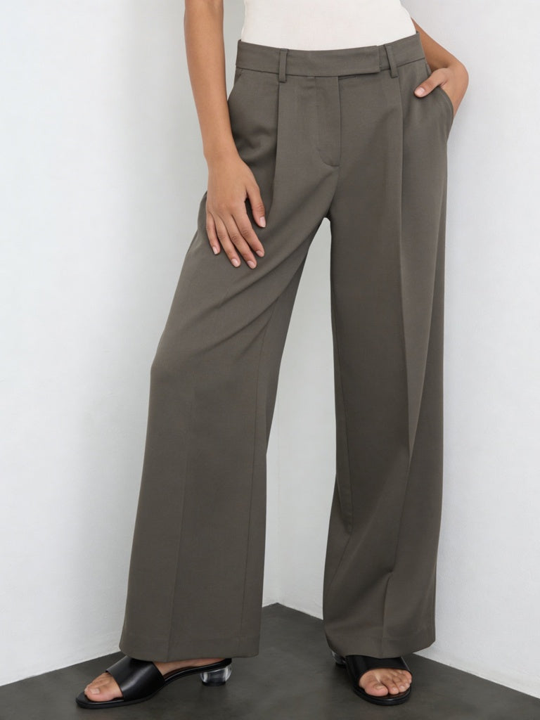 Wardrobe Olive Solid High-Rise Trousers