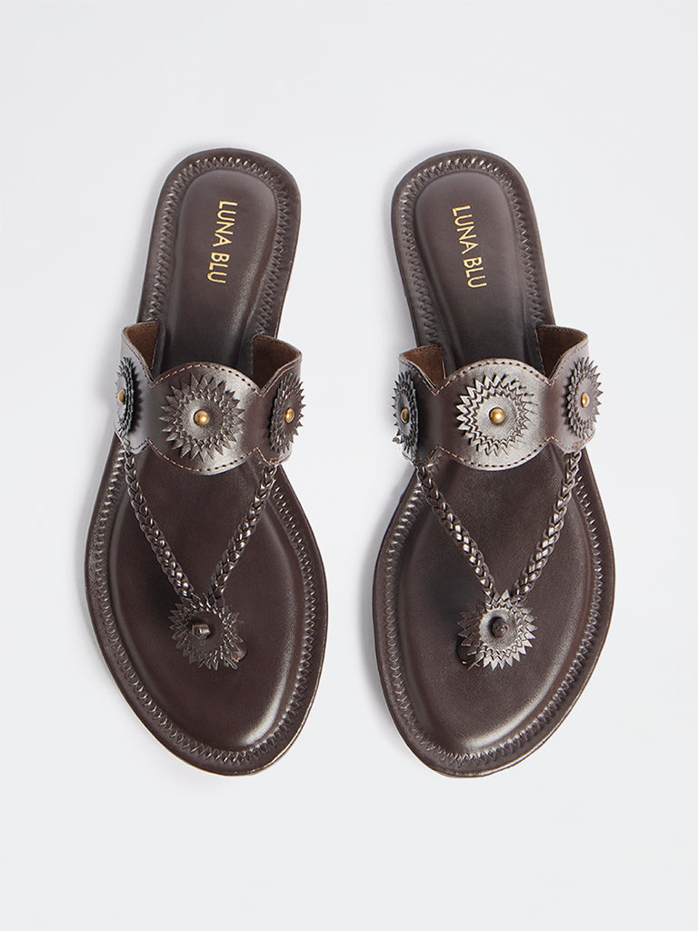 LUNA BLU Dark Brown Braided Kolhapuri Sandals