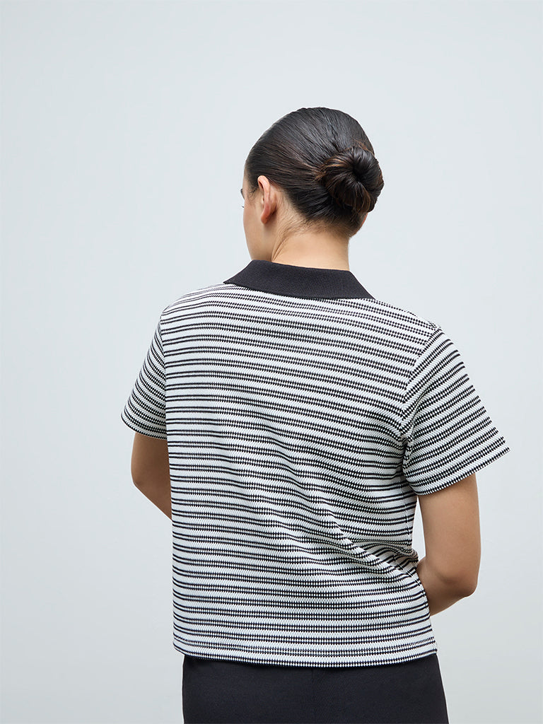 Nuoflexx Black Striped Cotton-Blend T-Shirt