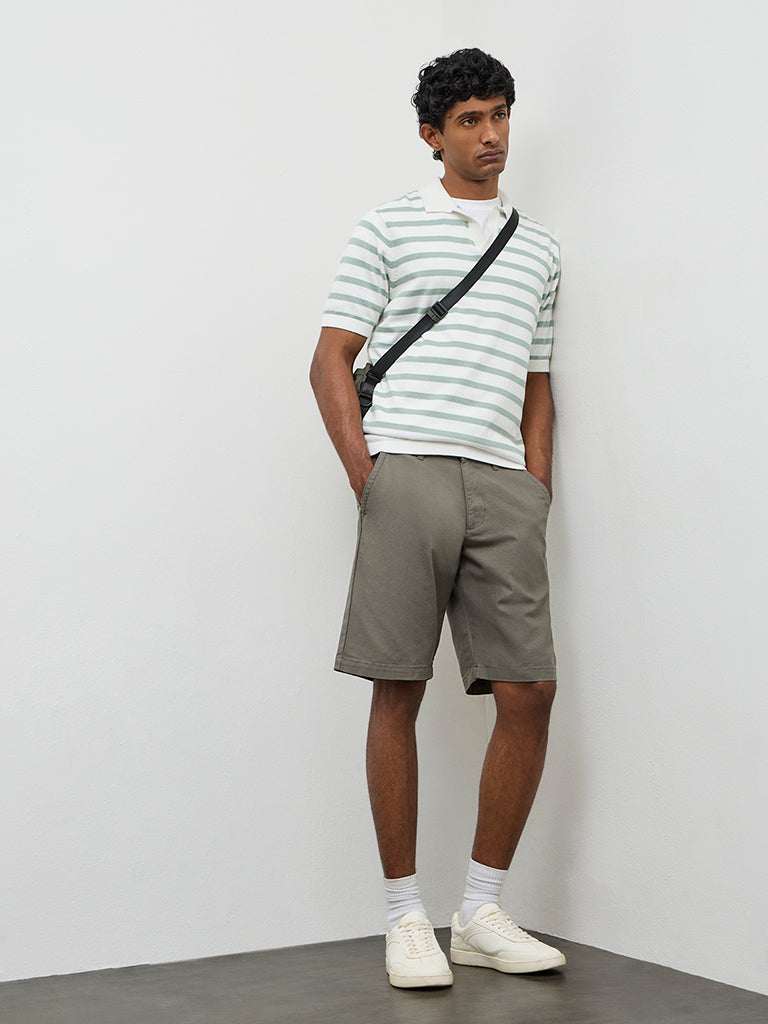 WES Casuals Green Relaxed-Fit Mid-Rise Canvas Carpenter Shorts