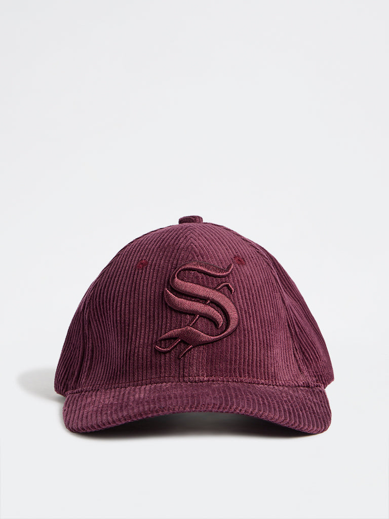 Nuon Plum Text-Embroidered Corduroy Cap