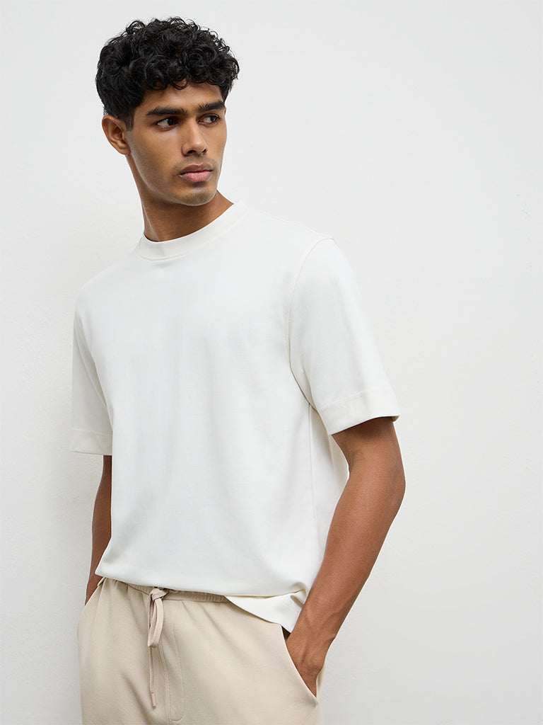 Nuoflexx Off-White Relaxed-Fit Cotton-Blend T-Shirt