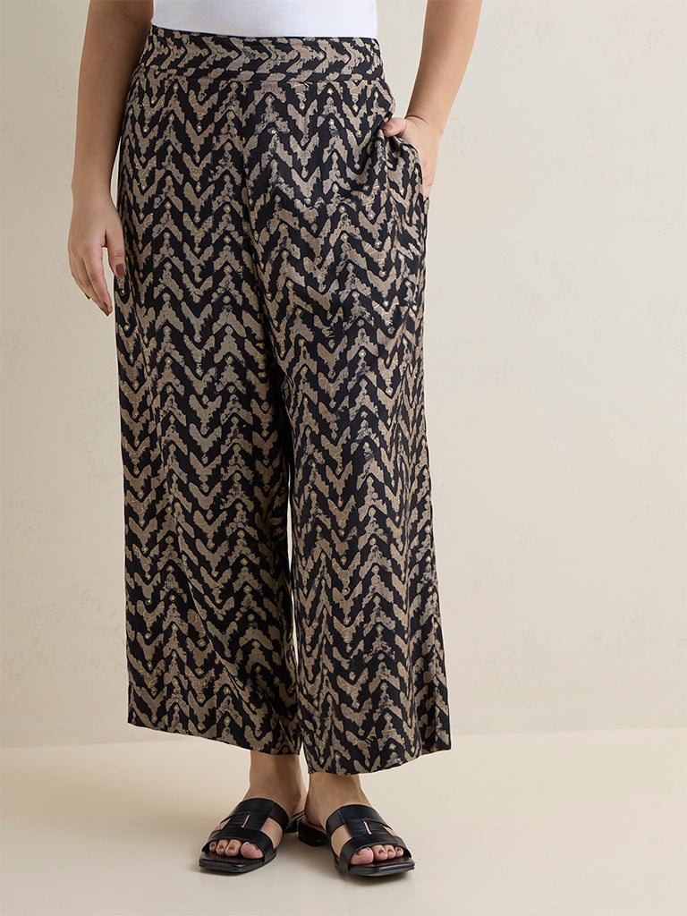 Diza Black Chevron Printed Pants