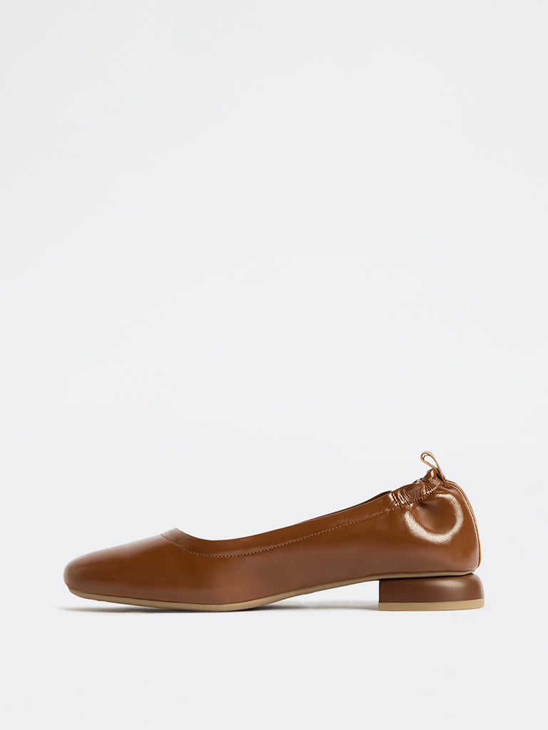 LUNA BLU Light Brown Solid Loafers