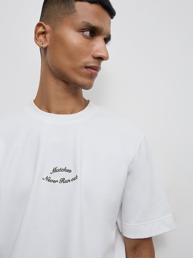 Nuoflexx White Text Design Relaxed-Fit T-Shirt