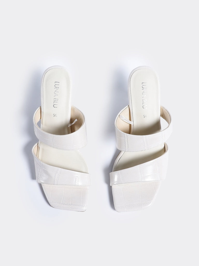 LUNA BLU Woman Ivory Double-Strap Kitten Heel Sandals