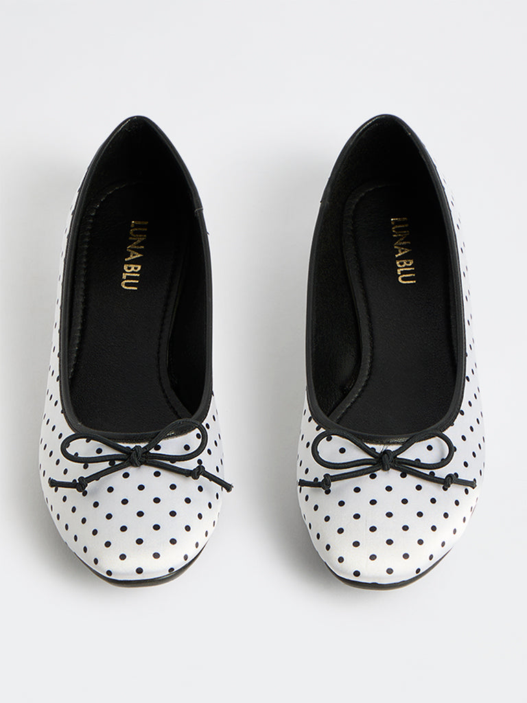 LUNA BLU White Ballerinas