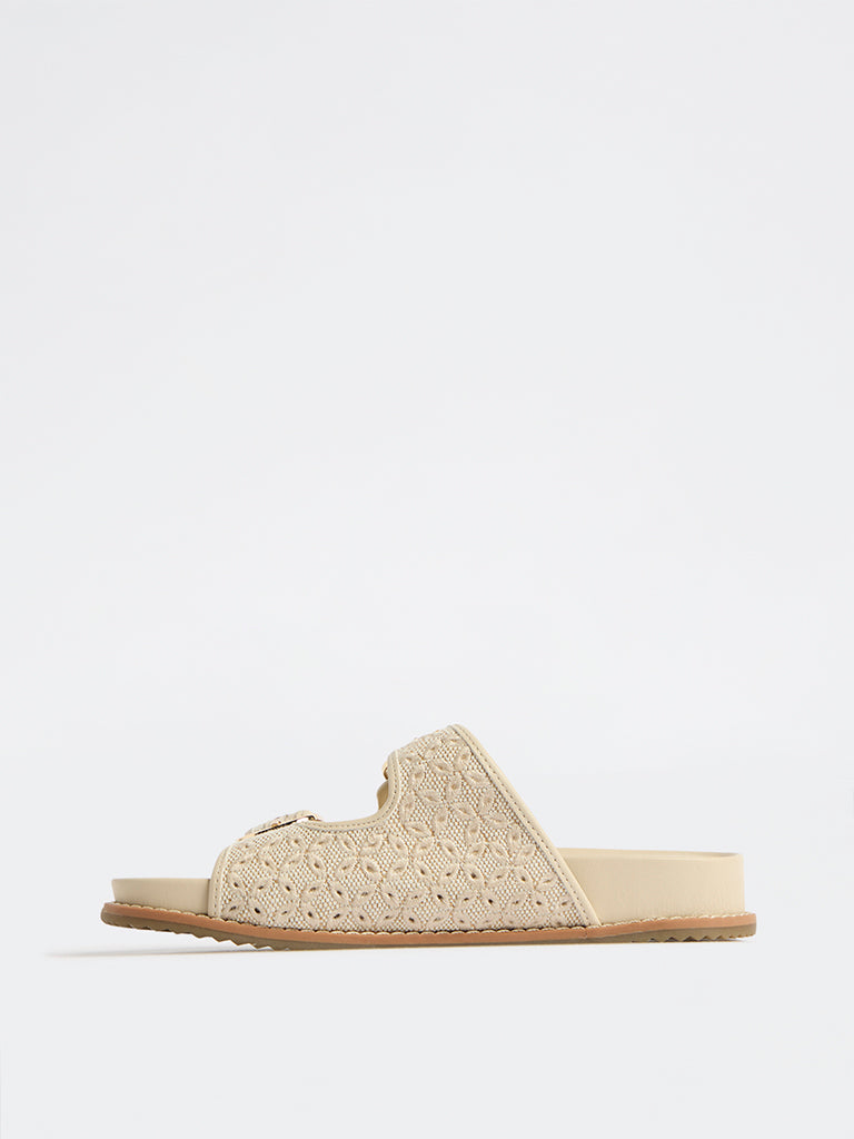 LUNA BLU Ivory Buckle-Detail Sandals