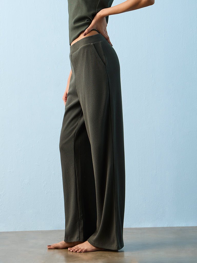 Superstar Olive Waffle-Textured Wide-Leg High-Rise Pants