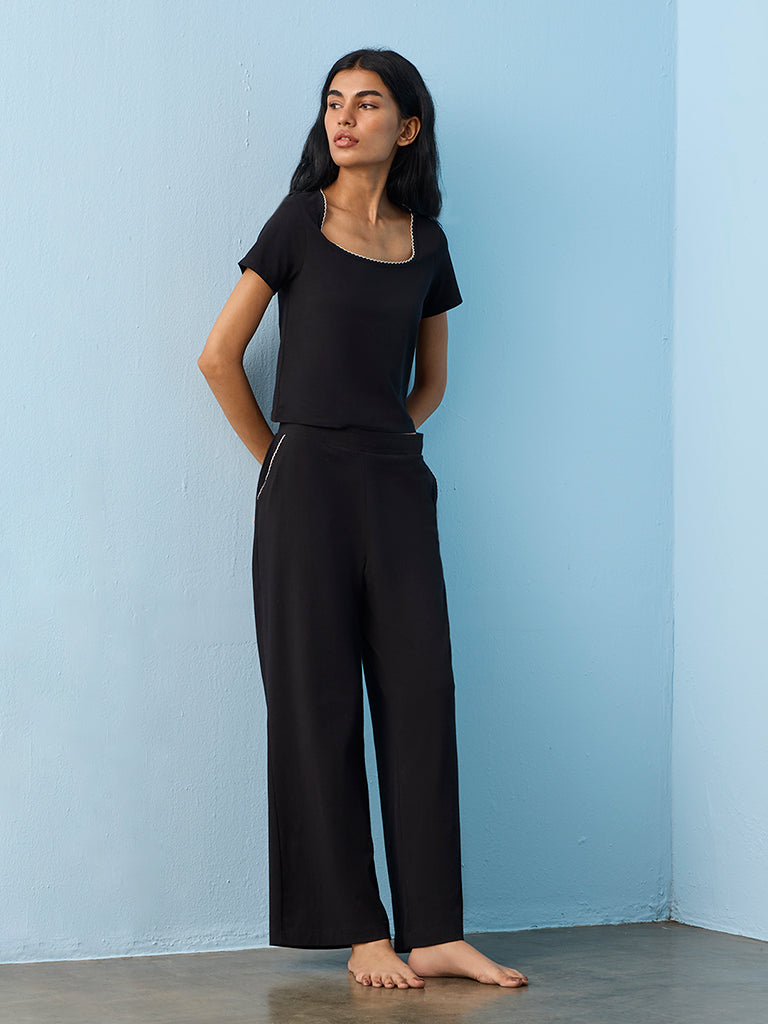 Superstar Black Scalloped Cotton-Blend Top