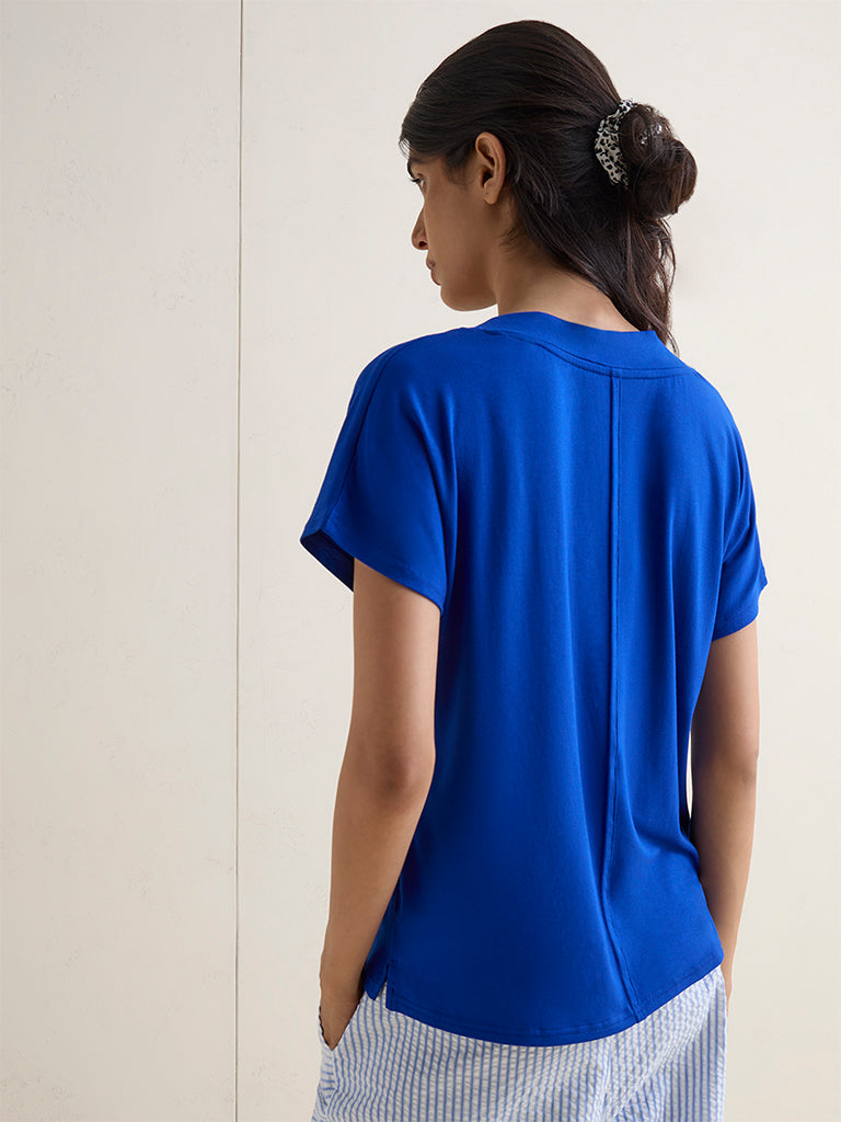 Wunderlove Blue Solid V-Neck Top