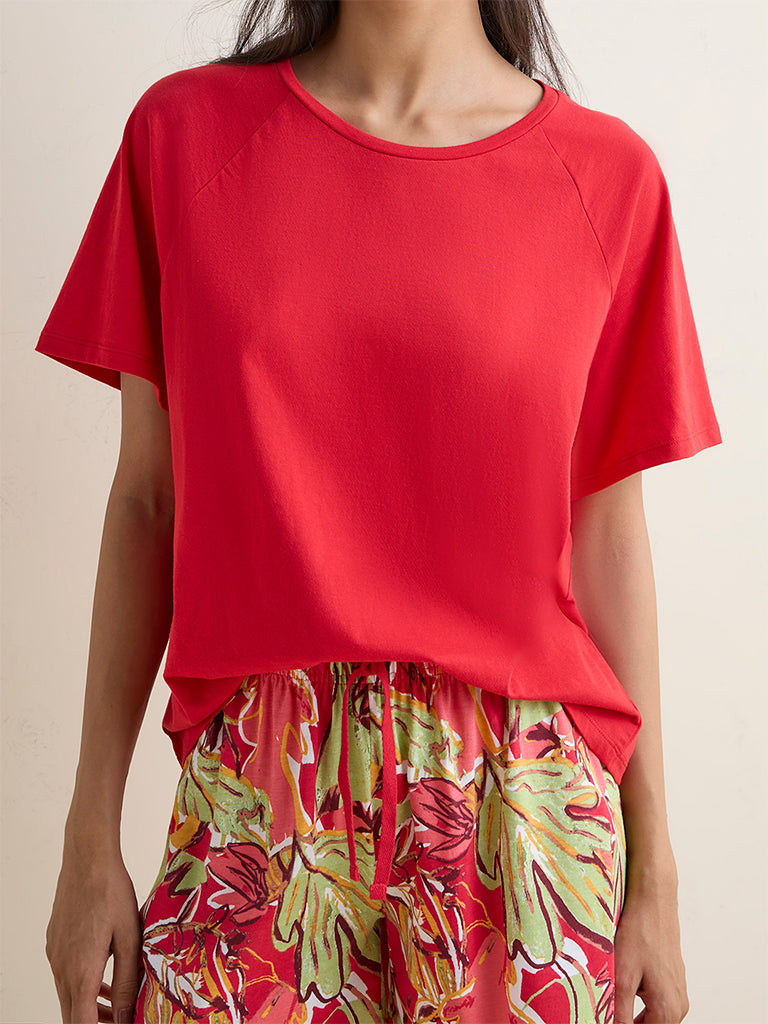 Wunderlove Red Leaf Printed Cotton T-Shirt and Shorts Set