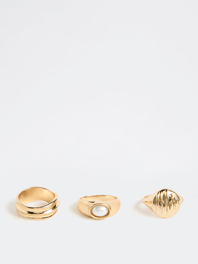 Westside Accessories Gold Signet and Pearl Assorted Rings - Pack of 3
