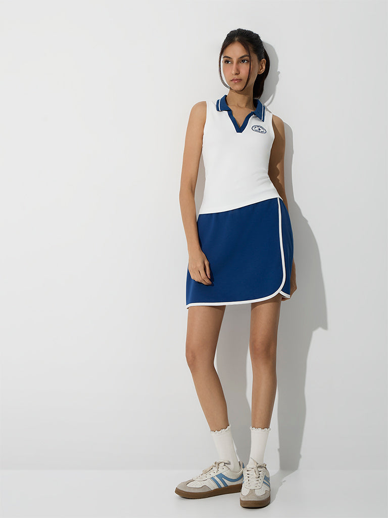 Nuoflexx White Text-Detail Top