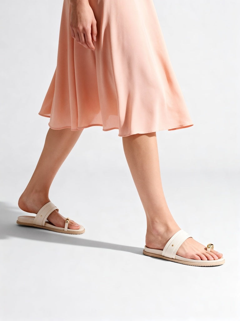 LUNA BLU Ivory Metallic Toe-Ring Comfort Sandals