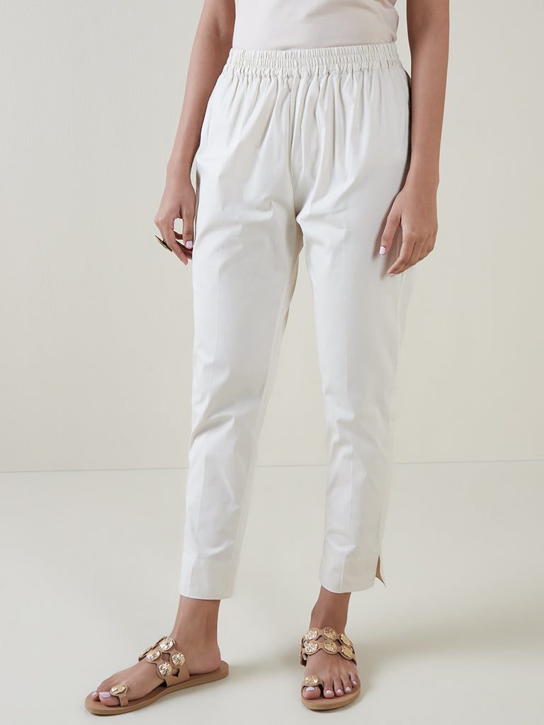 Utsa Off-White Cotton-Blend Tapered Cropped Pants