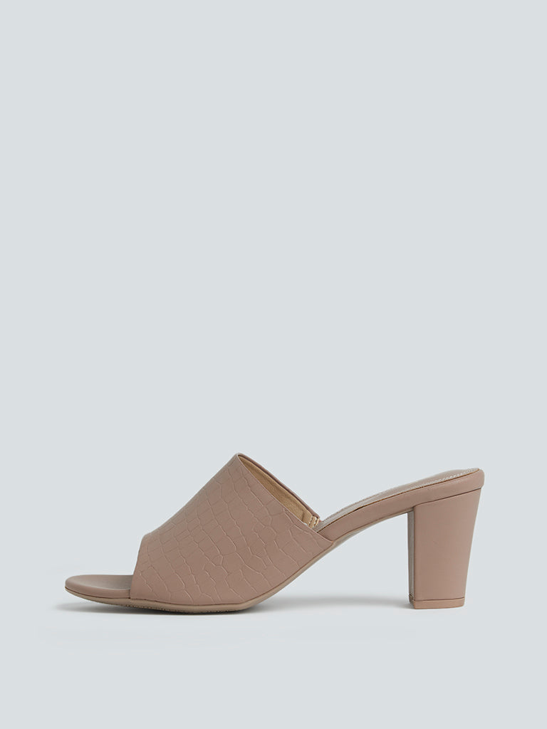 JADA | Light Beige Calf Leather Open Toe Mules | Manolo Blahnik