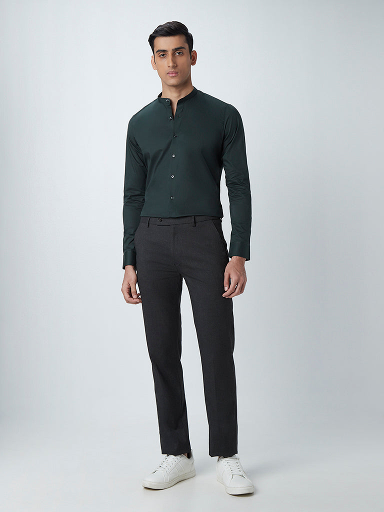What color pants would match better with a green or black shirt? - Quora