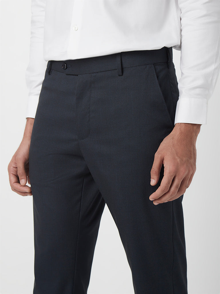 Buy Emporio Armani Black Regular Fit Trousers for Men Online  Tata CLiQ  Luxury